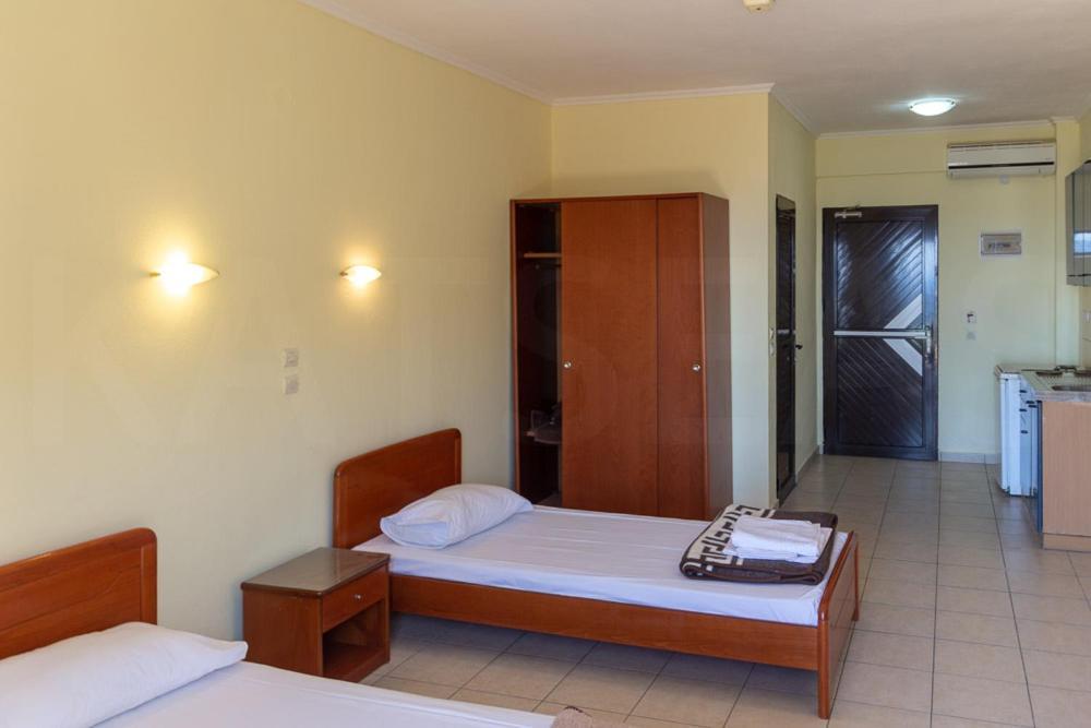 Villa Panorama Hotel Polychrono Exterior photo